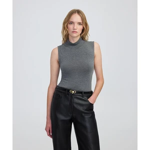 Yüksek Yaka Basic Tişört IW6250070128036