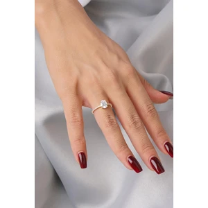 14 Ayar Altın Oval Baget Taşlı Yüzük