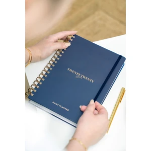 Matt Notebook 2026 Yılı Günlük Spiralli Ajanda 16X24 cm - 12 Aylık Lacivert