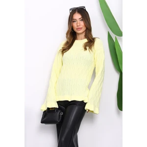 Sarı Bel ve Kol Ucu Fırfırlı Triko Kazak