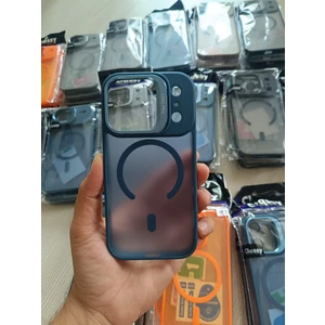 iPhone 17PROMAX Magsafe Destekli Mat Şeffaf Silikon Kılıf + Lens Hediyeli + Stand Fonksiyonlu