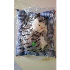 Minderde Uyuyan Kedi Sesli 22 cm