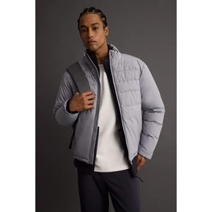 DeFactoFit Su İtici Rüzgar Geçirmez Regular Fit Dik Yaka Fermuarlı Cepli Kışlık Mont