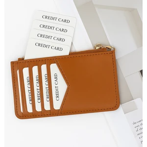 Duru Kartlık – Zarif ve Minimalist Şıklık