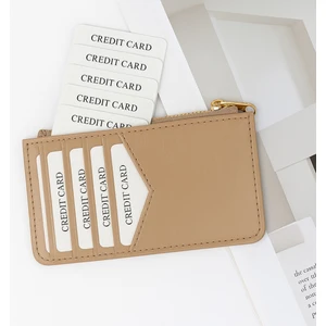 Duru Kartlık – Zarif ve Minimalist Şıklık