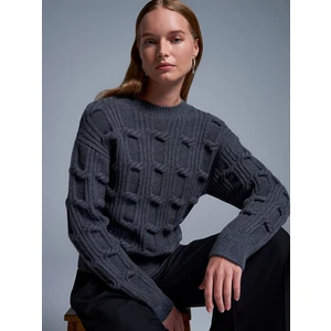 10825 Kabartma Detaylı Triko Kazak-Füme M.