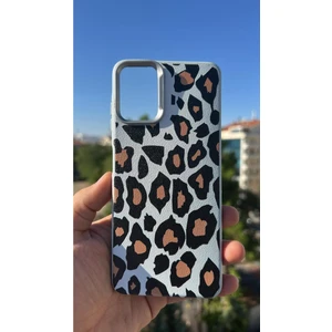 Samsung Galaxy A56 Kılıf Desenli Tasarımlı Kamera Koruma Çıkıntılı Soft Tasarım Elde Kaymayan Kapak