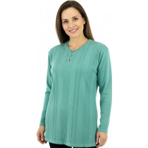 Kadın Kışlık Kendinden Motifli Armut Yaka Üç Düğmeli Normal Kesim Likralı Pamuklu Kardelen Dokuma Anne Kazak