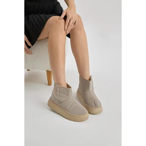 Tonny Black Kadın Bej Kalın Poli Taban Içi Kürklü Cırtlı Bot