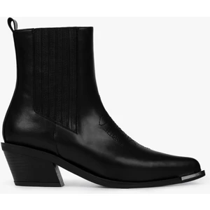 Kadın Stormi Siyah Cilt Kovboy Bot