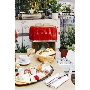 Smeg 50's Style  Retro Kırmızı  Ekmek Kızartma Makinesi TSF02RDEU