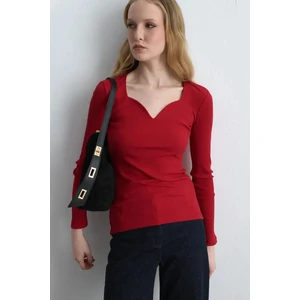 Kalp Yaka Pamuk Bluz - Kırmızı