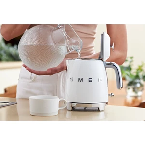 Smeg KLF05WHEU 50's Style Beyaz Mini Kettle