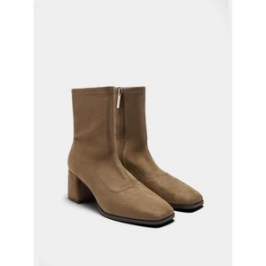 Süet Görünümlü Bot