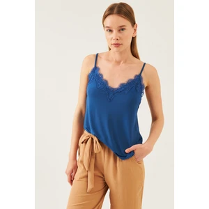 Kadın Lacivert Ip Askılı Dantelli Bluz