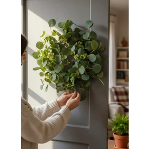 Yapay Çiçek Kapı Süsü Yeşil Okaliptus 50CM Yılbaşı Kapı Çelengi