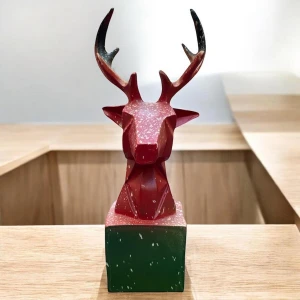 Dekoratif Polyester Tekli Geyik Başı Biblo Kırmızı