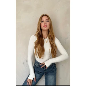 Parmakgeçmeliyumuşak Kumaş Body