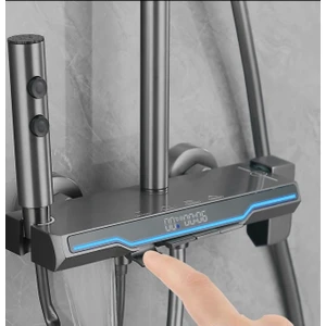 Dijital LED Göstergeli Piyano Tuşlu Termostatik Banyo Batarya Duş Sistemi Tepe Robot Duş Seti