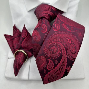 İlayda Emir Şıklığın Simgesi Kravat Modelleri