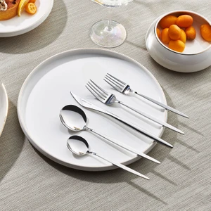 Porto 30 Parça 6 Kişilik Çatal Kaşık Bıçak Takımı Platin
