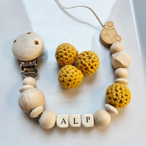 Arabalı Hardal Sarısı Isimli Bebek Emzik Zinciri Askısı