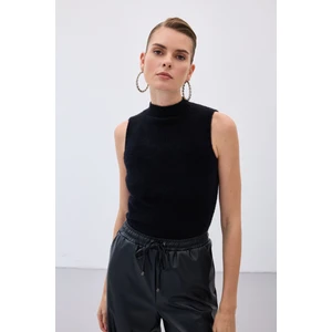 Sıfır Kol Sakallı Triko Bluz - Siyah