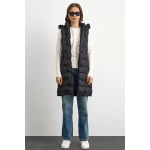 Çıkabilir Kapüşonlu Desenli Şişme Yelek Siyah 8210