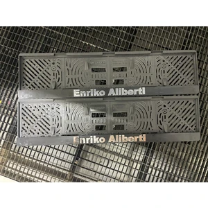 Relax Garage Enriko Aliberti Araç Plakalık