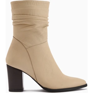 Tamina Hakiki Deri Bej Sivri Burunlu Topuklu Kadın Bot