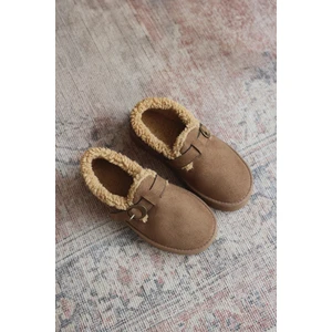 Bot 2524 - İçi Kürklü Eskitme Tokalı Vizon Süet Kadın Bot