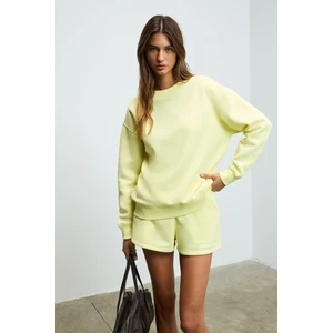 Jennıfer Kadın Organik Pamuklu Nakışlı Yuvarlak Yakalı Oversize Sarı Sweatshirt