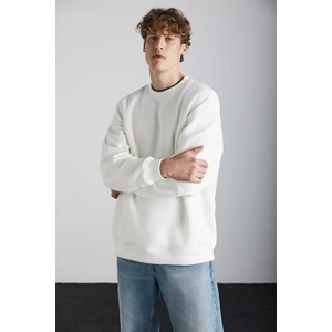 Stephan Erkek Yumuşacık Kumaşlı organik Pamuklu Oversize Fit Yuvarlak Yakalı Ekru Sweatshirt