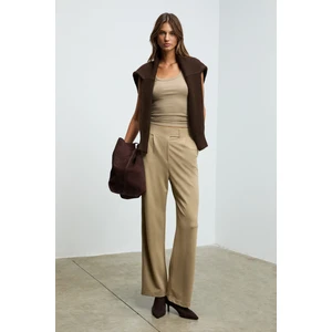 PHALIERA Kadın Esnek Kumaşlı Rahat Kalıp Cırt Kapamalı Bej Pantolon