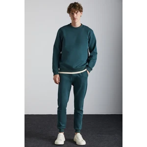 TRAVIS Erkek Organik Kumaşlı Yumuşacık Regular Fit Yuvarlak Yakalı Koyu Yeşil Sweatshirt