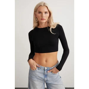 Essıe Kadın Bisiklet Yaka Slim Fit Uzun Kollu Crop Siyah Büstiyer
