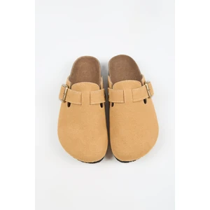 Nomiento Cancun Kadın Vegan Deri Tokalı Kum Sabo Terlik