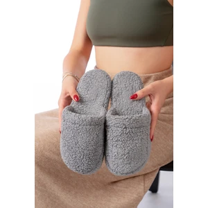 Kuzu Kumaş Yünlü Sessiz Taban Kadın Terlik Kapalı Ev Terliği