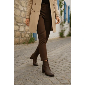Asper Kahverengi Deri ( 5 cm Topuklu ) Günlük Kullanım Kadın Botu