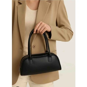 Minimal Kadın Omuz Çantası – Zarif Günlük Model