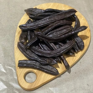 Doğal Keçiboynuzu (Harnup) – Katkısız, Yerli Üretim, Sağlıklı Atıştırmalık