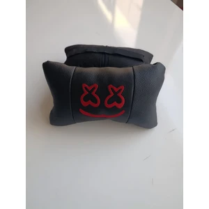 Kırmızı Marsmallow Gülücük Nakışlı Ortopedik Suni Deri Oto Boyun Yastığı