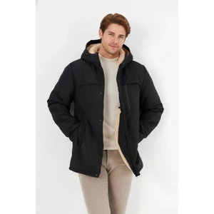 İçi Kürklü Su ve Rüzgar Geçirmez Cepli Kapüşonlu Erkek Mont