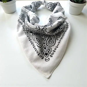 ALS Tasarım Dünyası Beyaz Renk Etnik Desenli %100 Koton Bandana