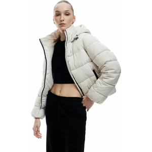 Kapüşonlu Uzun Kollu Içi Suni Kürklü Fermuarlı Cepli Şişme Mont