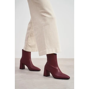 Nişantaşı Shoes Layana Bordo Mat Sivri Burun Kalın Topuklu Arka Fermuar Detay Kadın Bot