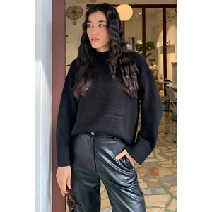 İmaj Butik Siyah Bisiklet Yaka Yumuşak Dokulu Oversize Triko Kazak