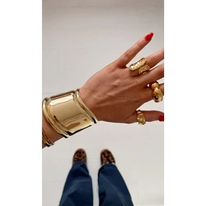 Kokoş İşler Tiffany Model Kalın Kelepçe