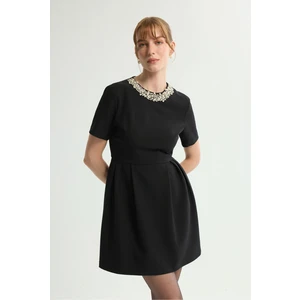 Love My Body Inci Detaylı Gabardin Elbise Siyah 124L9734000