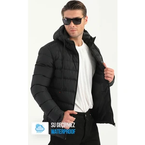 İçi Astarlı Su ve Rüzgar Geçirmez Cepli Kapüşonlu Erkek Mont